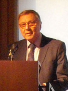 Dr. Klaus Lehmann